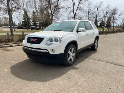 Selling my 2010 Acadia, new timing chains were recently installed along with new water pump, comes w...