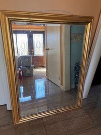 Gallery mirror