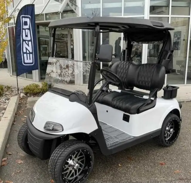 Golf Cart in Golf in Kelowna - Image 3