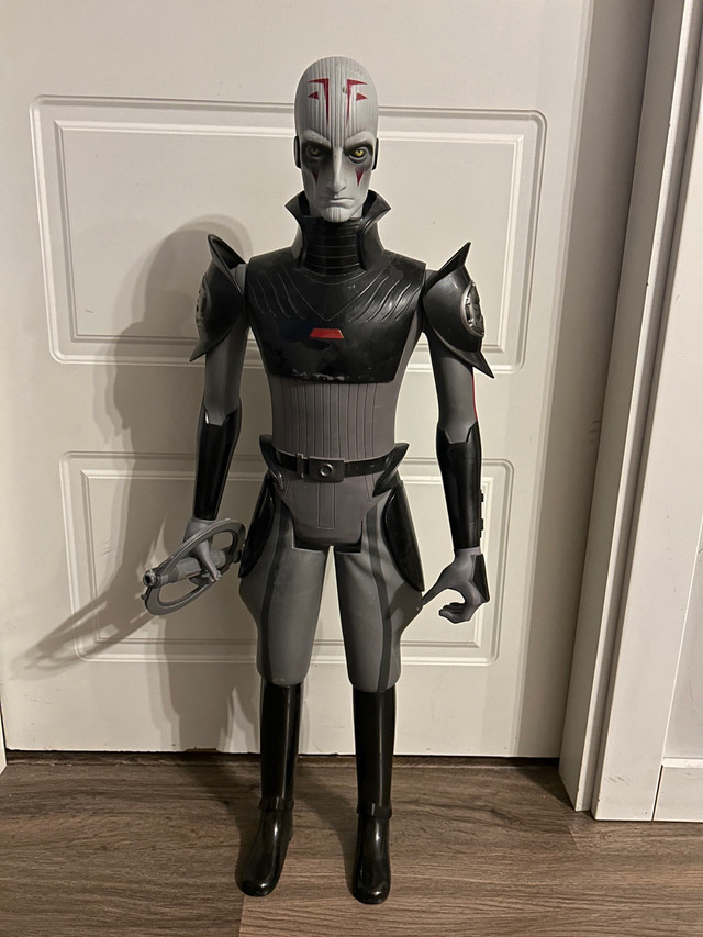 Star Wars Inquisitor 31” figure in Arts & Collectibles in Calgary - Image 4