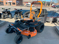 COMMERCIAL LAWN TRACTOR FOR SALE (NEW!)