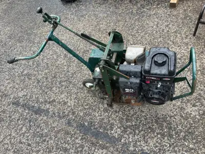 Ryan professional sod cutter. Runs good. 8hp.