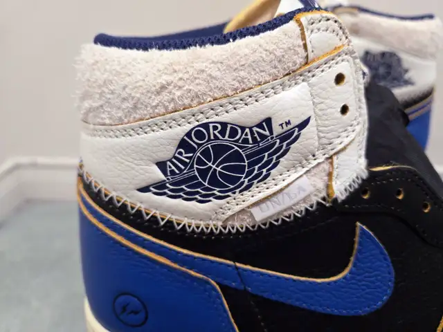 US 8.5 - Nike Air Jordan 1 High Union Fragment in Men's Shoes in Markham / York Region - Image 9