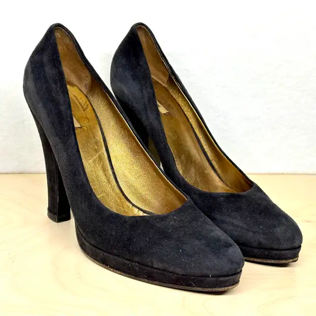 Miu Miu Platform Block High Heel Pumps. Size 38