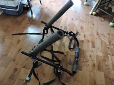 Rack à vélo NEUF, support, porte-vélo, SnapRack Trio, pour voiture berline ou intermédiaire pour 3 v...