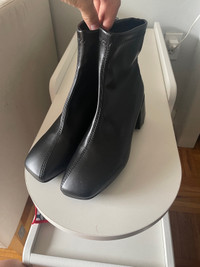 Black classic ankle boots