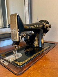 Singer Sewing Machine with Table and Accessories 99-13