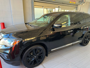 2017 Nissan Pathfinder Platinum 