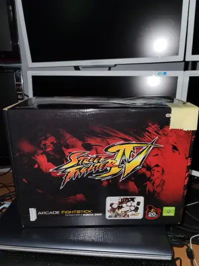 Selling off my collection of brand new, tekken and street fighter joysticks. Ps3 tekken 6 limited ed...