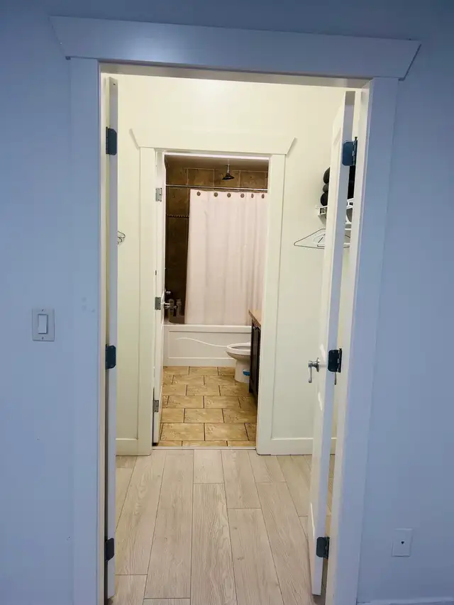 1 Bedroom plus den apartment in Other in Delta/Surrey/Langley - Image 6