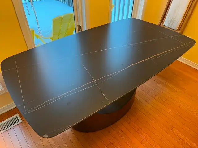 Dining Table, Sintered Stone in Dining Tables & Sets in Ottawa - Image 2