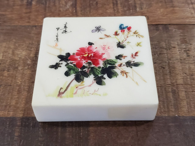 Vintage Asian Hand Painted Art on White Marble Stone Paperweight in Arts & Collectibles in Edmonton