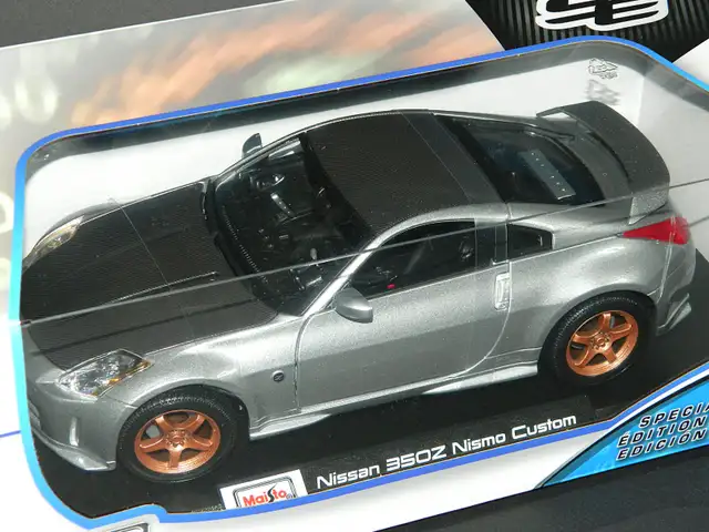 Maisto 1978 Pontiac Firebird Trans Am black in Toys & Games in Oshawa / Durham Region - Image 6