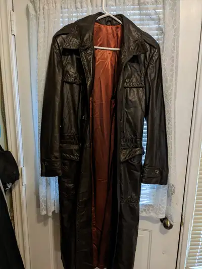 Use leather jacket sise small, View more