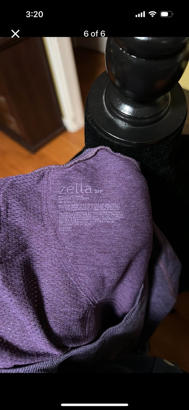 Zella Tee Shirt in Women's - Tops & Outerwear in Edmonton - Image 4