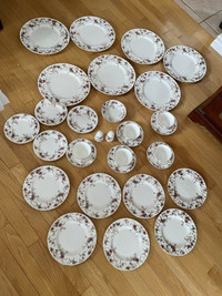 Minton Ancestral 31 piece china set