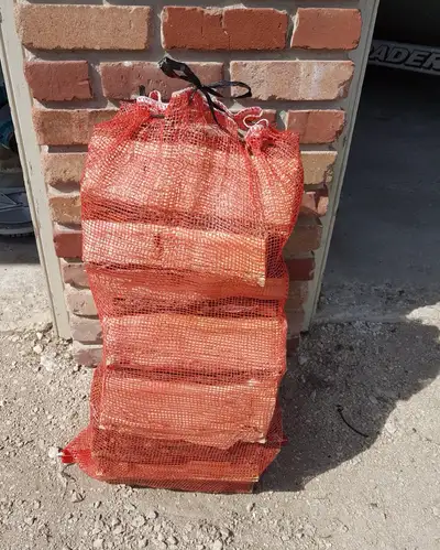 Seasoned wood for smoker barbecues outdoor cooking pizza oven Bags Oak or maple $15 a bag Apple $20...