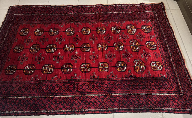 Handmade Vintage Persian Turkmen Wool Rug (120x170cm) (3.9x5.6F) in Rugs, Carpets & Runners in Markham / York Region - Image 4