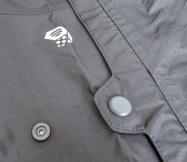 Ladies’ Small MOUNTAIN HARDWEAR Gore-Tex snow pants - NEW w/tags in Women's - Bottoms in Markham / York Region - Image 8
