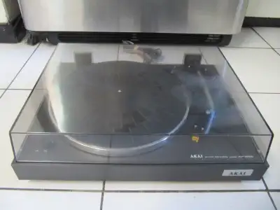 Classic Akai Model AP-B20C Belt Drive Auto ReturnTurntable 1980s, View more