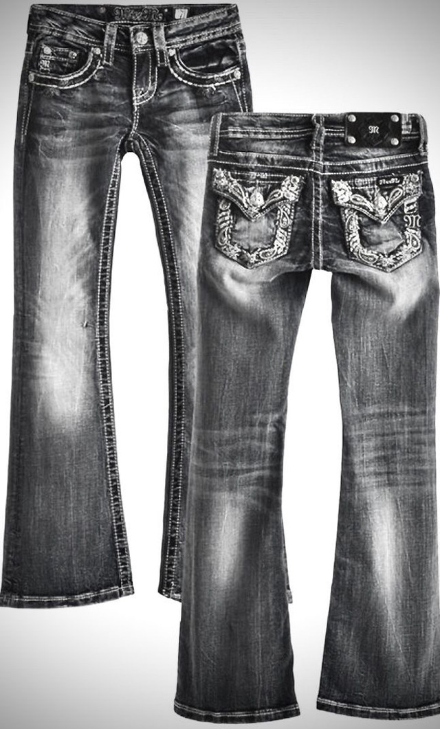Looking for boot cut jeans in Women's - Bottoms in Gatineau - Image 3