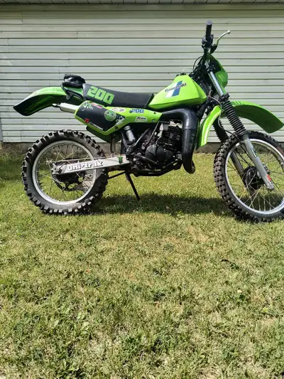 1983 KAWASAKI KDX 200 . Well preserved Blast from the past. Freshly rebuilt Head to toe. In Mint con...