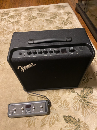 Fender Mustang LT50 w/ Pedal, View more