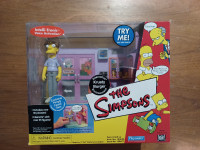 Krusty Burger w/ Pimply Faced Teen Figure World of Springfield