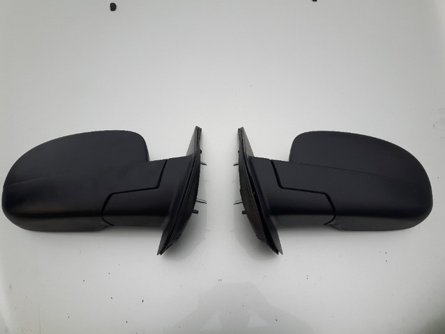 07-14 GMC/Chevy Truck Mirrors in Other Parts & Accessories in Kingston