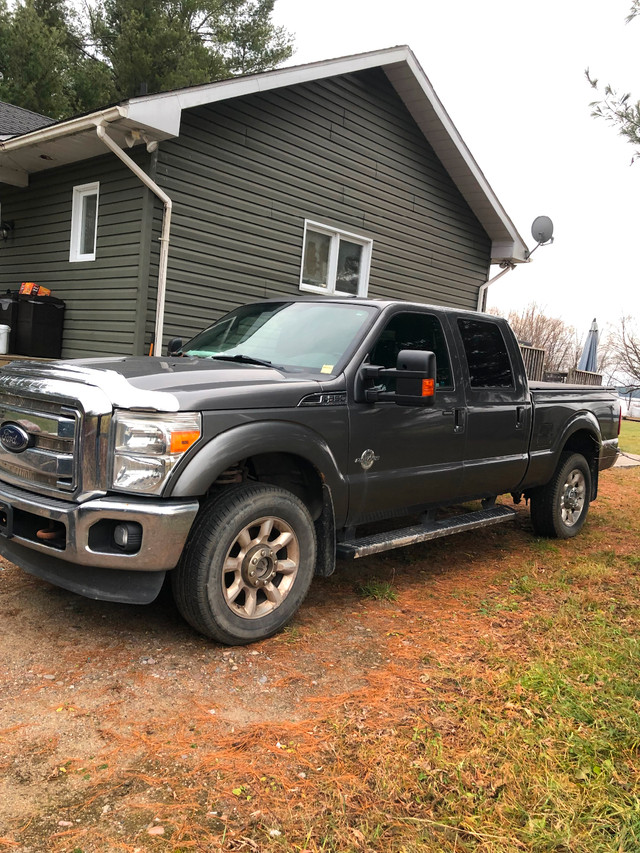 2013 Ford F-350 Lariat Diesel crew cab 4WD in Cars & Trucks in Pembroke - Image 3