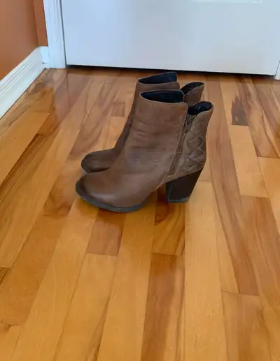 Bottillons STEVE MADDEN femme taille 9 en très bon état – DISPO, View more