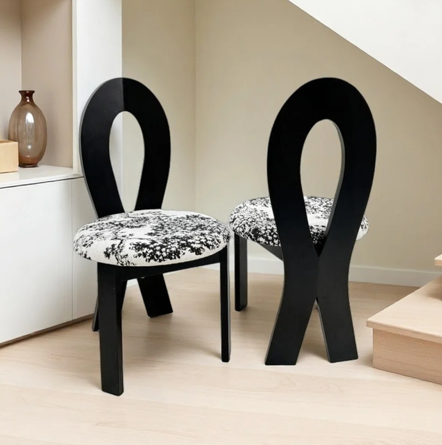 SOLID WOOD DINING CHAIRS - (Set of 4) - New in box in Dining Tables & Sets in City of Toronto - Image 3