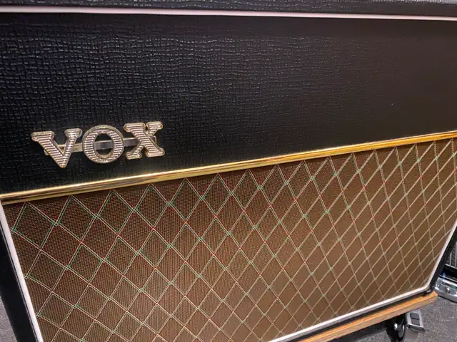 Vox AC 30 C2x / All Tube Guitar Amp in Amps & Pedals in Kitchener / Waterloo - Image 10