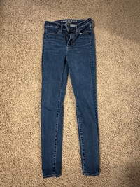 Size 8 women’s skinny jeans 