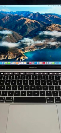 MacBook Pro 2020 13 inch with touch bar 