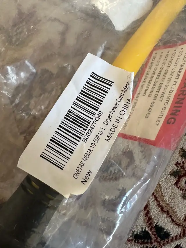 NEMA 10-50P to 10-30R 120V/240V 30 Amp 3 Male Plug to 3 Prong Fe in General Electronics in Markham / York Region - Image 5