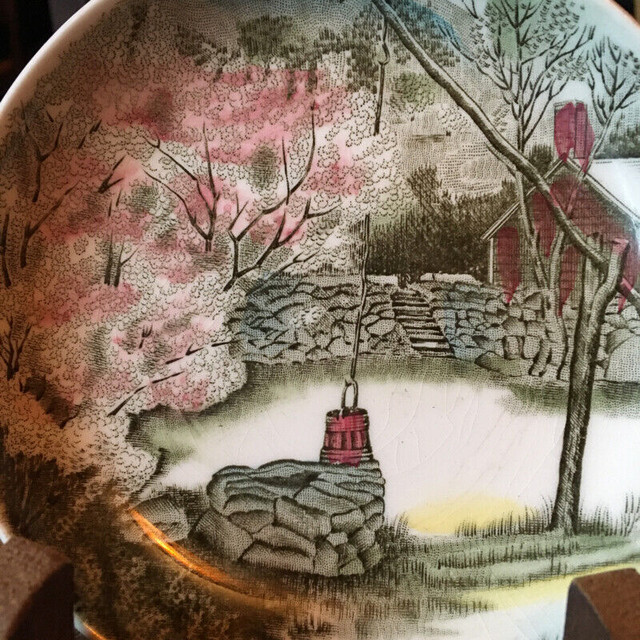 Vintage Johnson Brothers  Mini Plate / Trinket Dish in Arts & Collectibles in Mississauga / Peel Region - Image 3