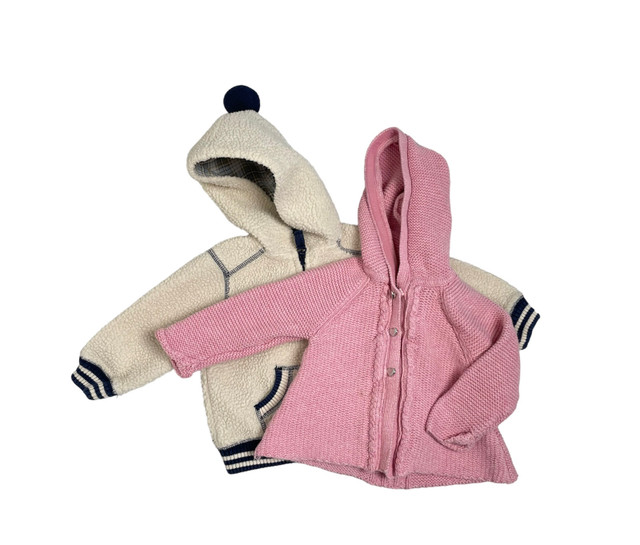 Lot of 2 Cozy Hoodies for babies 6-12 Months in Clothing - 6-9 Months in Ottawa