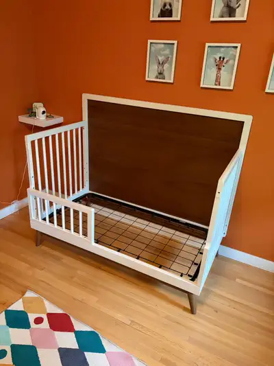 Palma Mid-Century 4-in-1 Convertible Crib with Toddler Bed Conversion - Warm White / Natural Walnut...