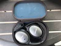 Bose quiet comfort noise canceling headphones (Wired) - like new