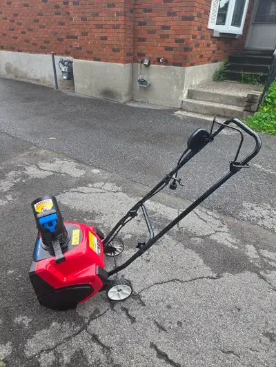 Toro 1500 Power Curve Electric Snowblower, View more