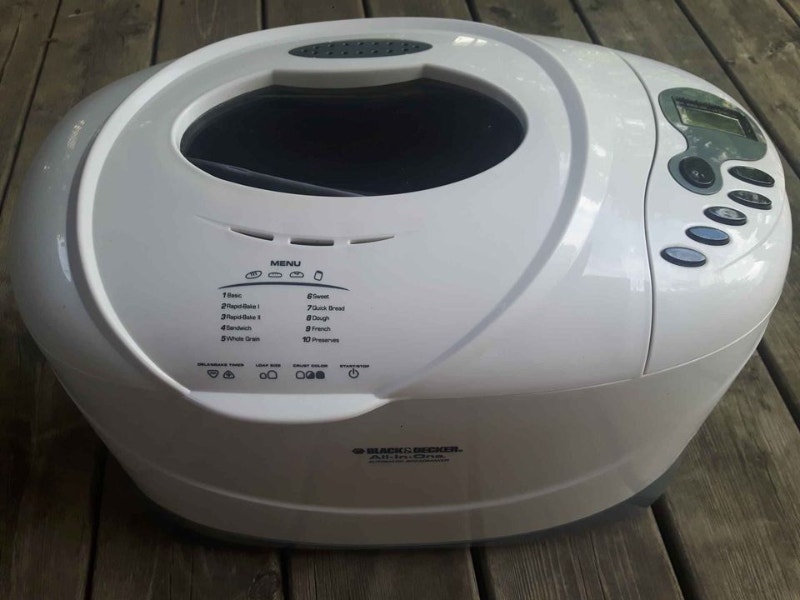 Black and Decker allinone bread maker Toasters & Toaster Ovens