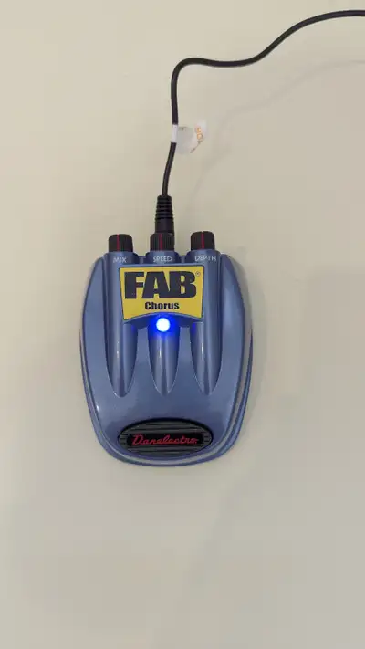 Danelectro Fab Chorus pedal - great condition, View more