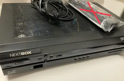 Scientific Atlanta / Cisco Systems - Explorer 8642 HD Digital Cable Box DVR. Dual-tuner Hi-Def 1080...