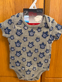 Toronto Maple Leaf baby onesie (NB) new