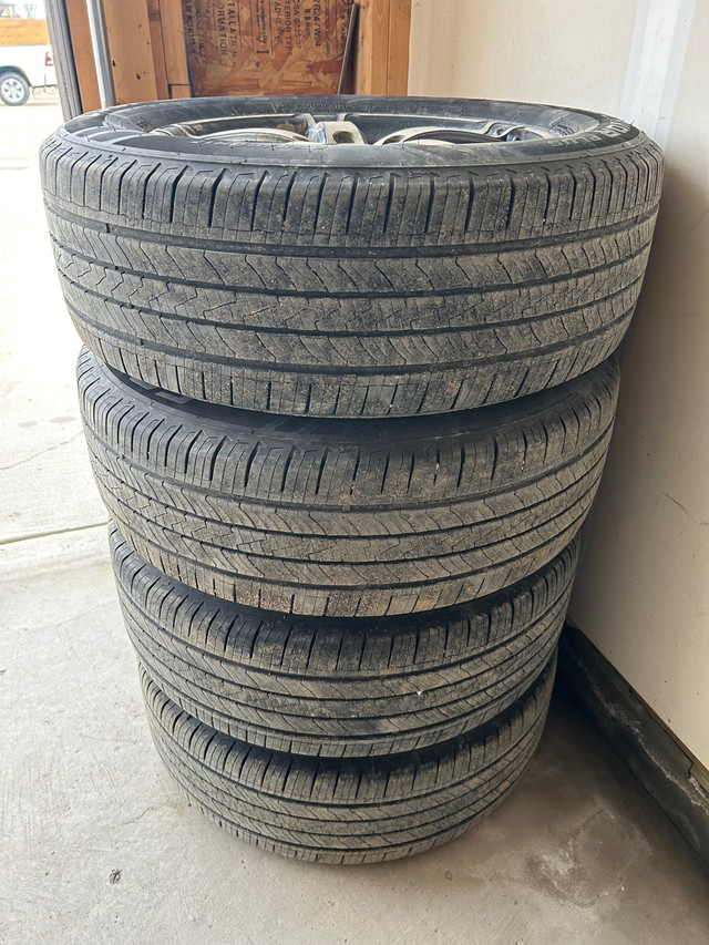 235/60R17 used rims/tires in Tires & Rims in Saskatoon - Image 2
