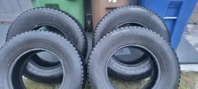 _4 x Pneus hiver NokianTyres Nordman7 SUV _ 265/70/R17 _ 115T _ +/- 6/32 = (( $400 )) ==============...