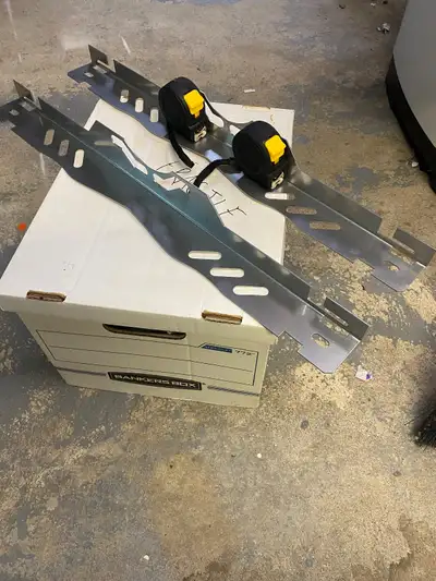 Wheel alignment kit used once asking $25 call or text 613 635-3683