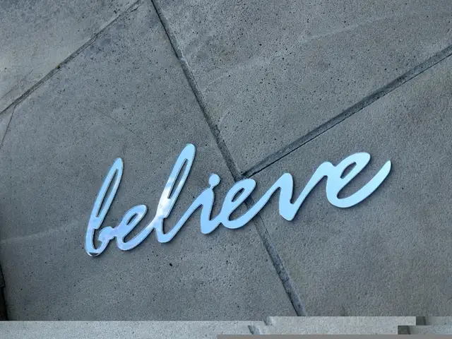 Mirrored Wall Decor in Home Décor & Accents in Markham / York Region - Image 4