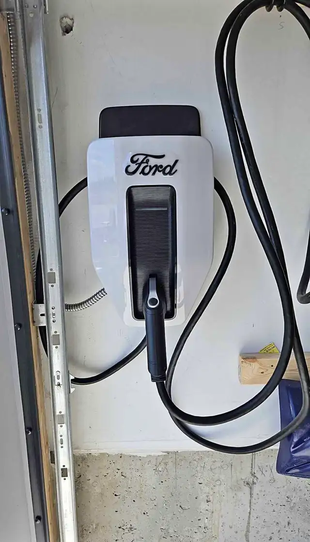 EV Charger Installation — Licensed Master Electrician 560635939337676803
